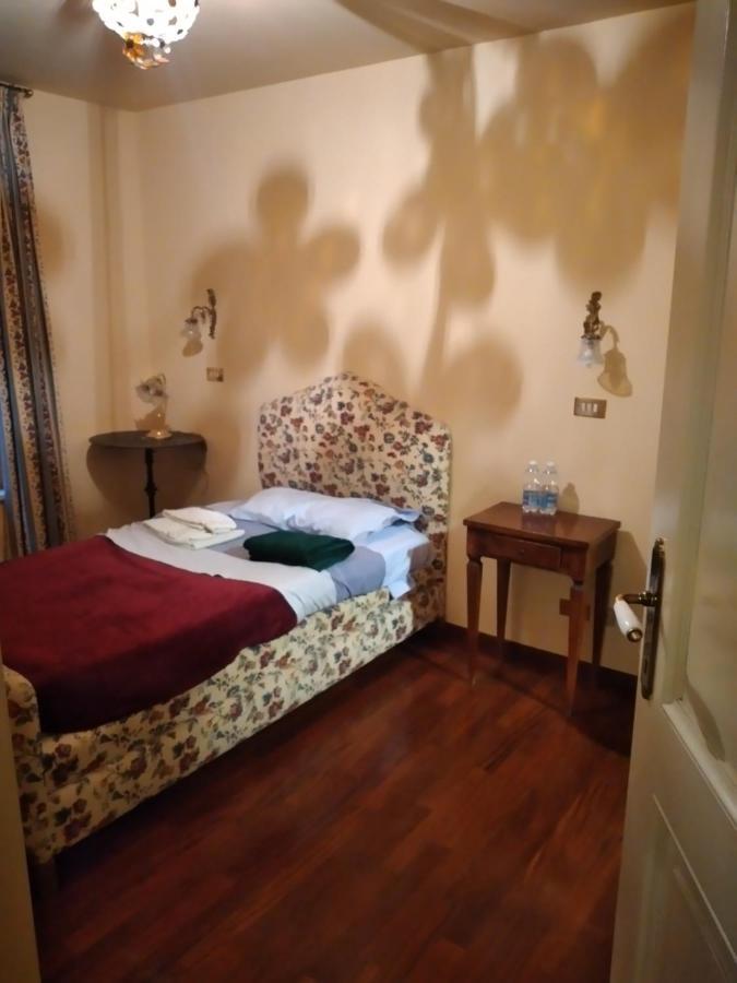 Bibi'S House Hotell Bologna Exteriör bild