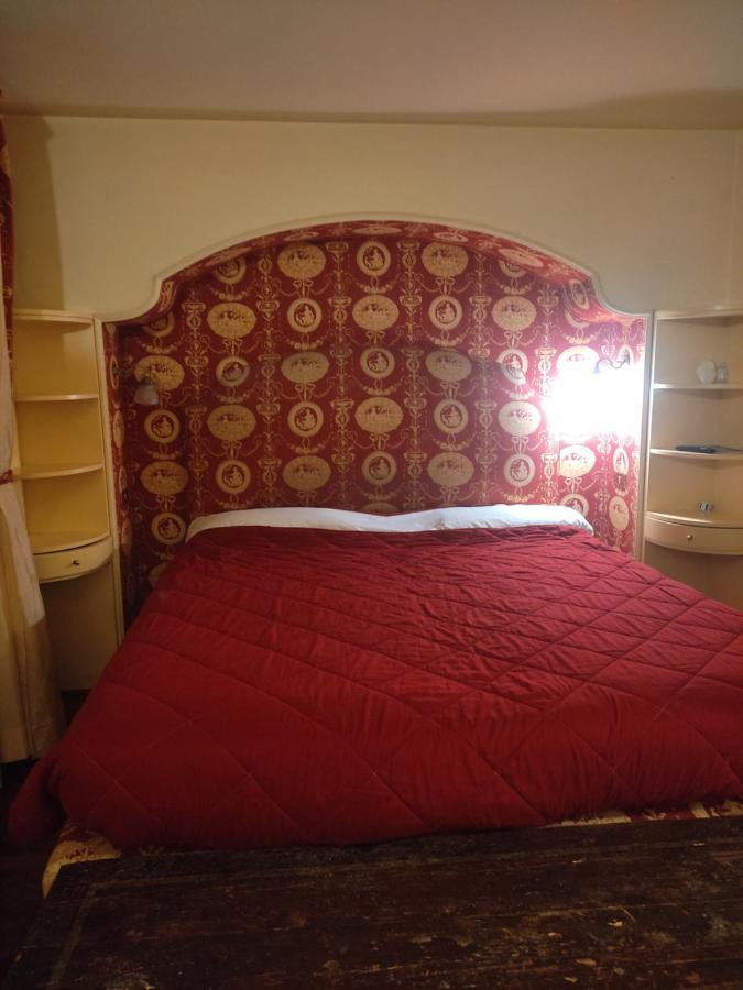 Bibi'S House Hotell Bologna Exteriör bild